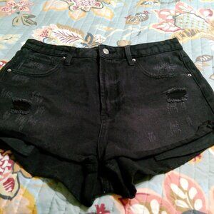WILD FABLE FADED BLACK SHORTS SIZE 10